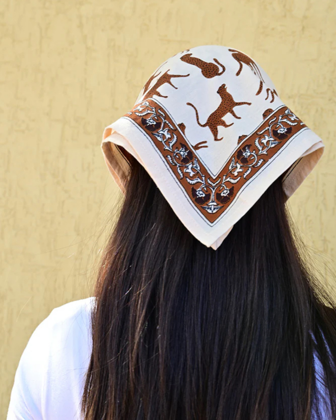 Petit Foulard fauve latte
