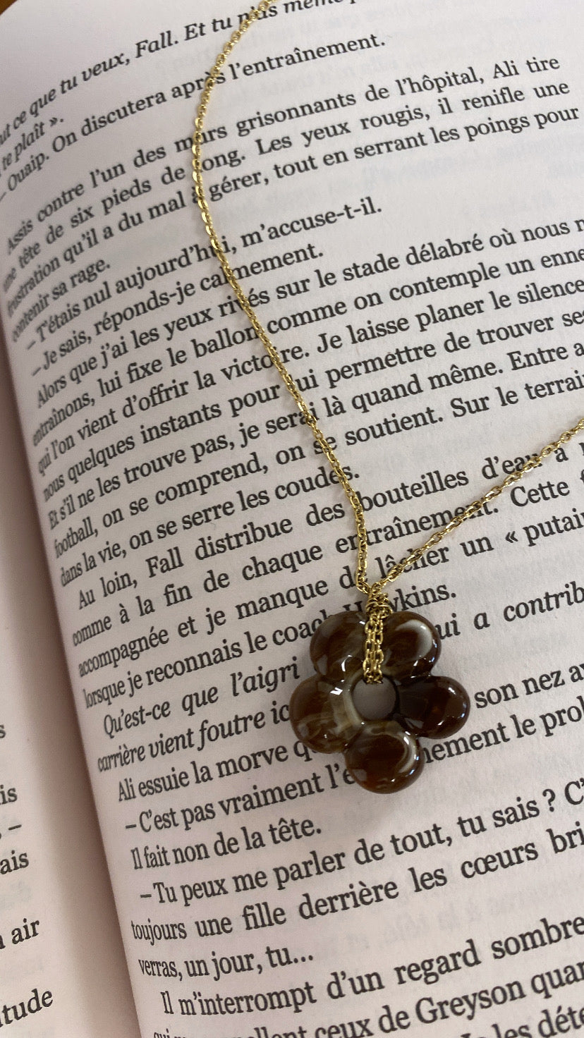 Collier FLEUR marron